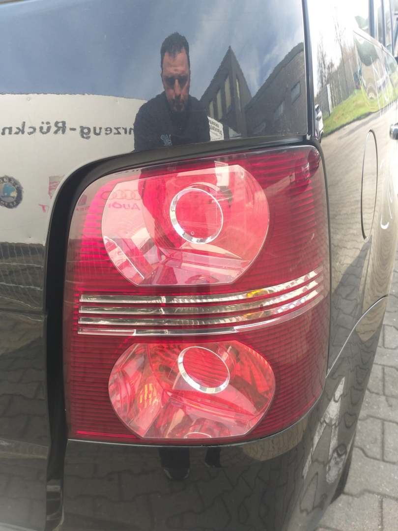 VW Touran 1T original R&uuml;cklicht R&uuml;ckleuchte Schlussleuchte rechts Facelift Bj.2008